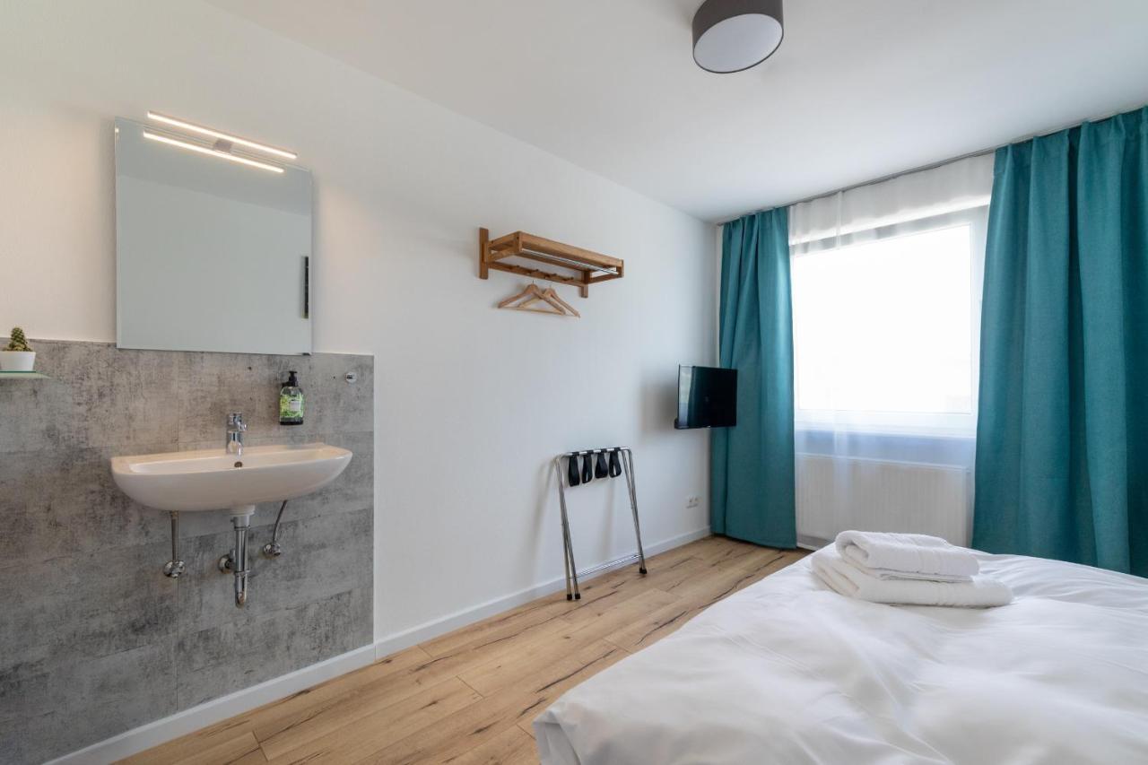 Hotel Clement - Bed & Breakfast Ingelheim am Rhein Exterior photo
